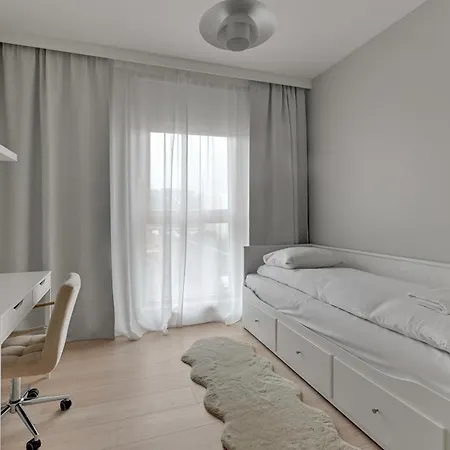 Porto Close To The Sea Parking