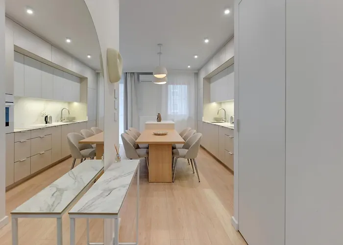 Porto Close To The Sea Parking Appartement